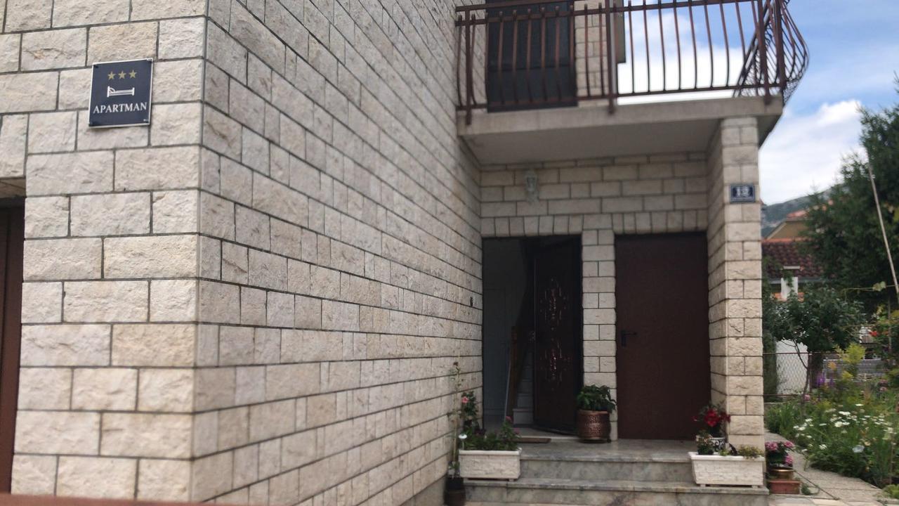 Apartman Mila Каштела Экстерьер фото